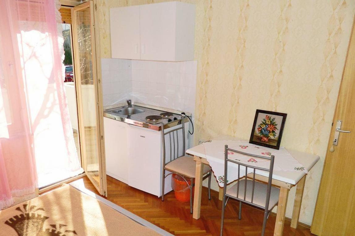 Studio Palit 3195A Exterior foto